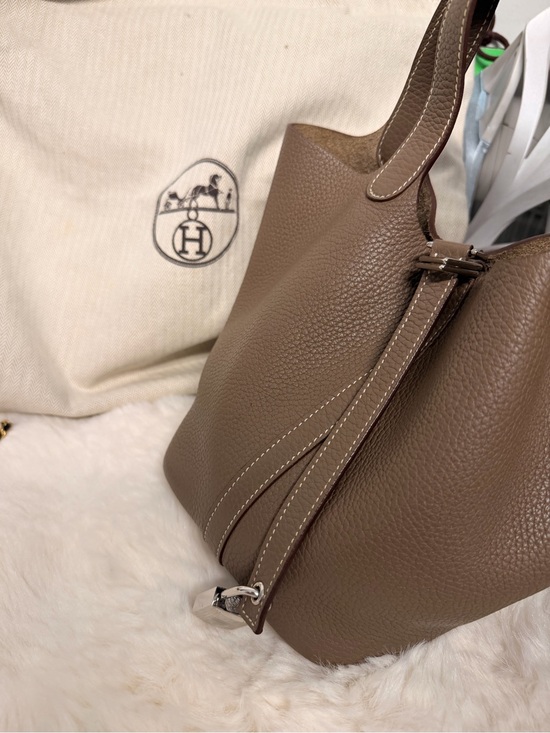 Hermes Handbags - Hermes Picotin 18